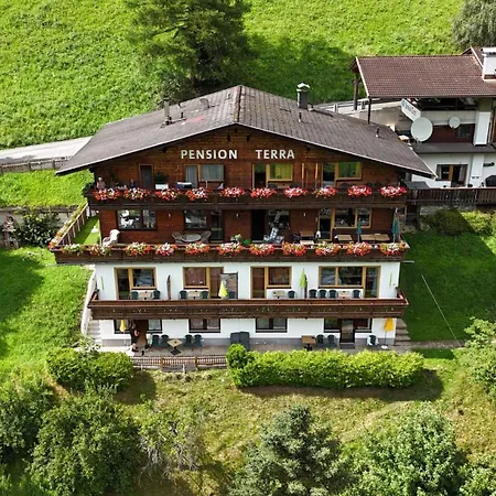 Terra בית הארחה 3*